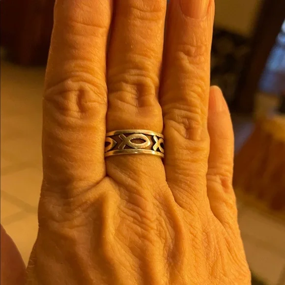 James Avery continuous ichthus ring - Picture 1 of 2